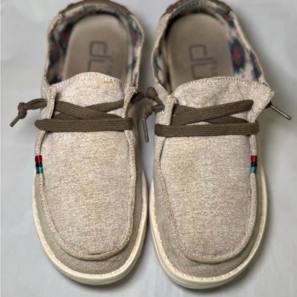Hey Dude Shoes - HEY DUDE Womens Shoes Size 5 Beige Wendy Rodeo Wheat Aztec Slip On Flats Comfort